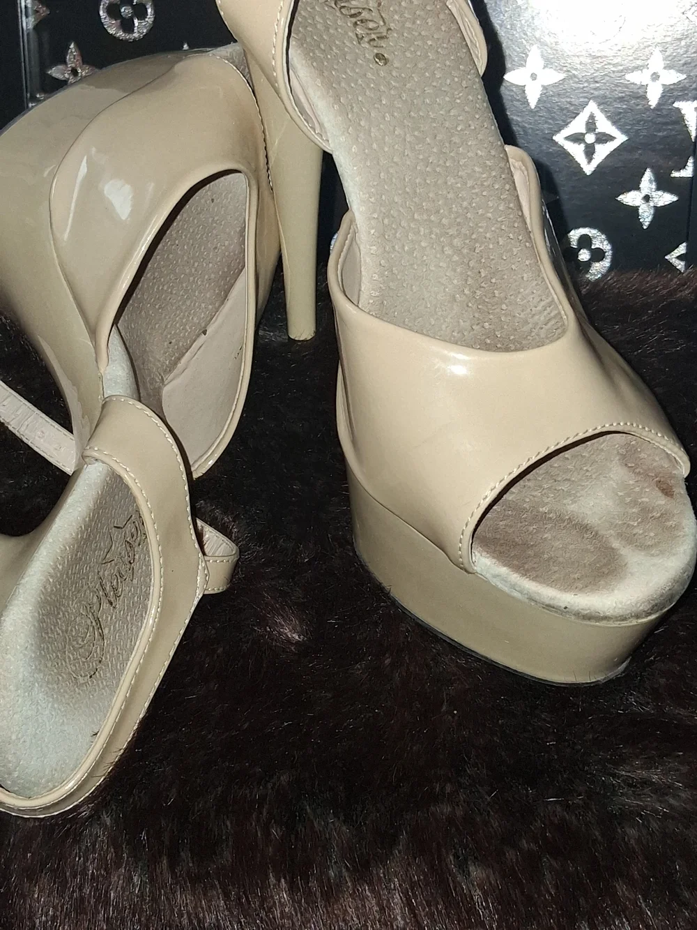 Pleasers Tan/ Bone Color Still stilettos Size 9...